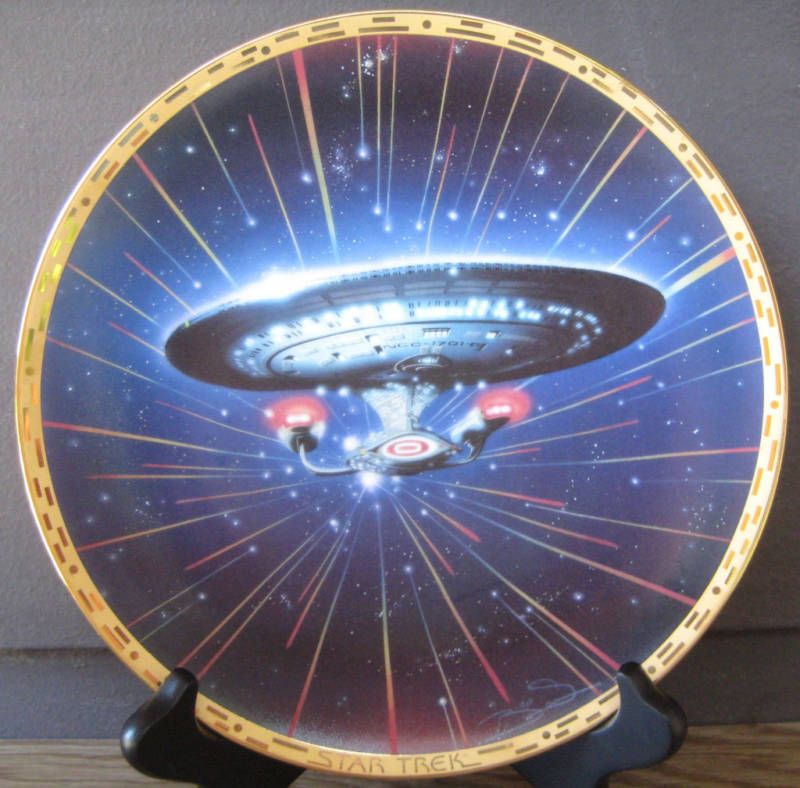 Star Trek Voyager USS Enterprise NCC 1701 D Plate Nice  